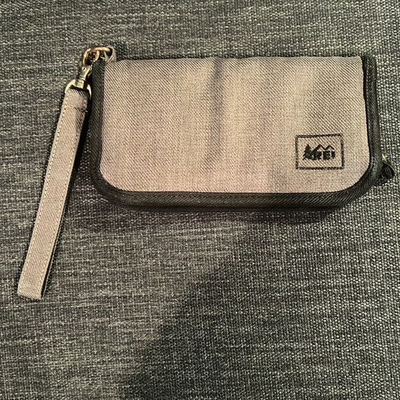 REI Zip Around Wallet Brown Embroidered Travel Commute - Picture 2 of 3